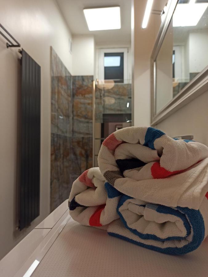 Apartament Rozeta Centrum 6Os Legnica Dış mekan fotoğraf